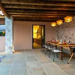 The Sagehill-stonehouse Villa *