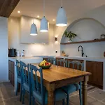 The Sagehill-stonehouse Villa