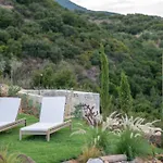 The Sagehill-stonehouse Villa *