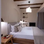 The Sagehill-stonehouse Villa *