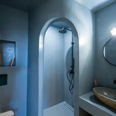 The Sagehill-stonehouse * Mathía