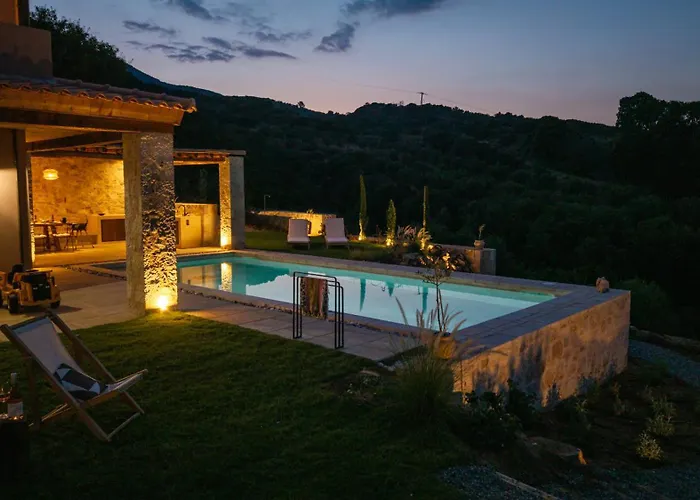 The Sagehill-stonehouse Villa Mathía