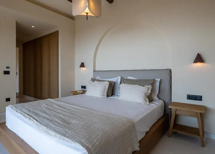 The Sagehill-stonehouse Villa