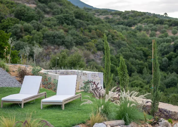 The Sagehill-stonehouse Villa *