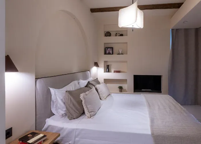 The Sagehill-stonehouse Villa *