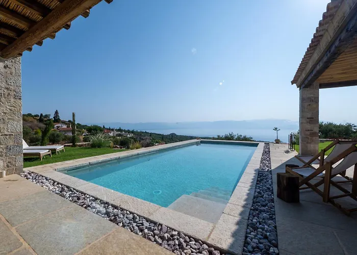 The Sagehill-stonehouse Villa