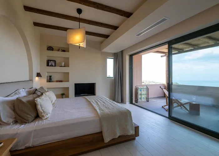 The Sagehill-stonehouse Villa